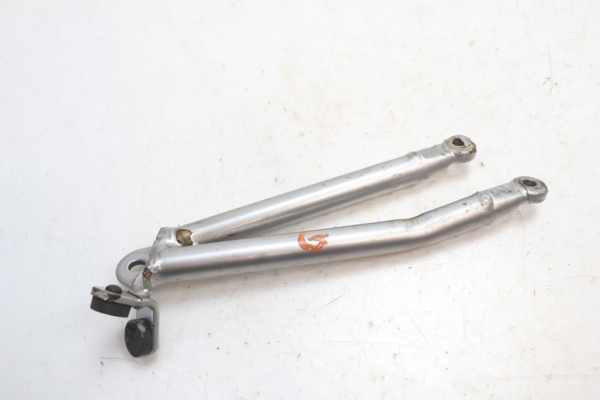 photo de ACHTERLINKS VOETSTEUNPLAAT HM HONDA DERAPAGE 50 (2007 - 2009) - Andere kijkhoek