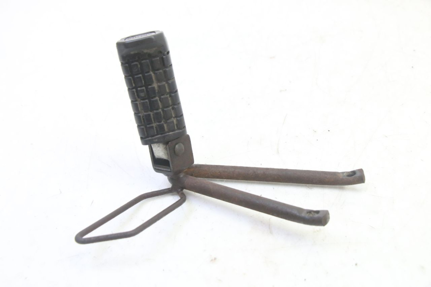 photo de PLAAT ACHTERSTE LINKER VOETSTEUNBEVESTIGING APRILIA ETX 125 (1998 - 2002) - Detail van het onderdeel