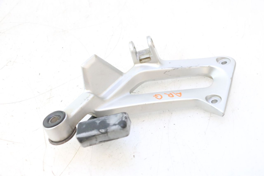 photo de ACHTERLINKER VOETSTEUNPLAAT YAMAHA FJR 1300 (2001 - 2005) - Andere kijkhoek
