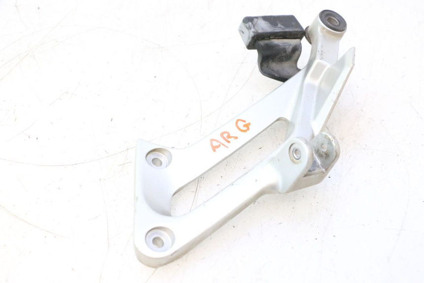 photo de ACHTERLINKER VOETSTEUNPLAAT YAMAHA FJR 1300 (2001 - 2005) - Overzicht