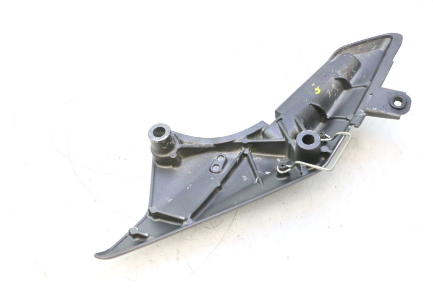 photo de Achterste linker voetsteunplaatje HONDA FJS SILVER WING SILVERWING 400 (2005 - 2008) - Andere kijkhoek