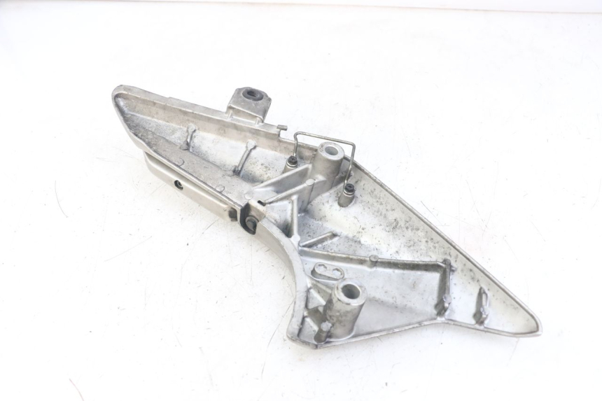 photo de PLAAT ACHTERSTE VOETSTEUN LINKS HONDA FJS SILVERWING SILVER WING 600 (2001 - 2010) - Andere kijkhoek