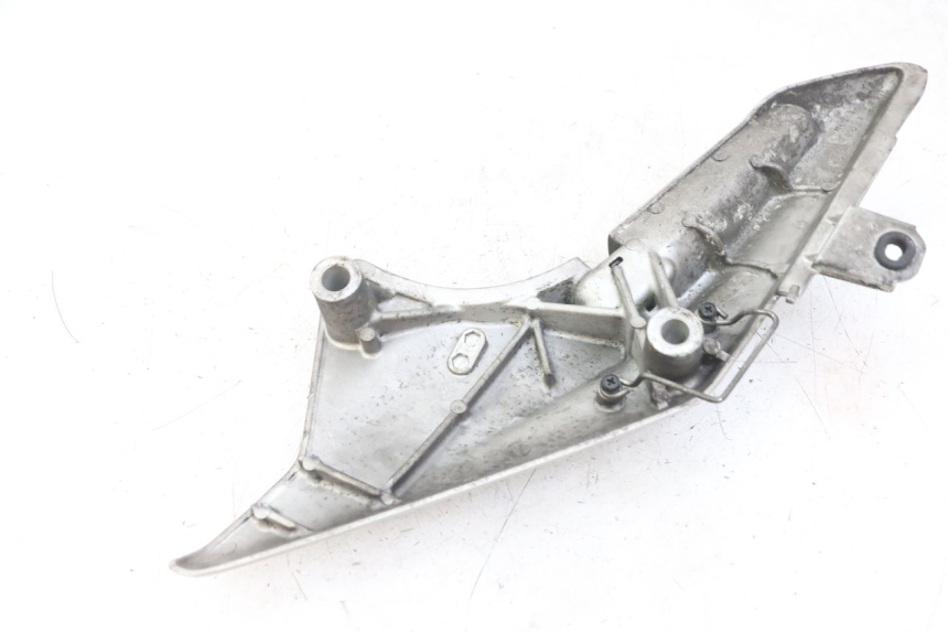 photo de PLAAT ACHTERSTE VOETSTEUN LINKS HONDA FJS SILVERWING SILVER WING 600 (2001 - 2010) - Technische close-up