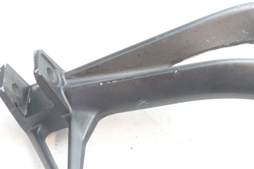 photo de PLAAT ACHTERSTE LINKER VOETSTEUNBEUGEL YAMAHA FZ8 800 (2010 - 2016) - Bevestigingspunten