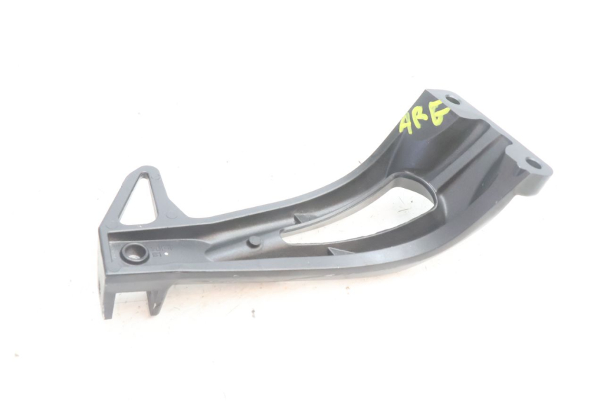 photo de PLAAT ACHTERSTE LINKER VOETSTEUNBEUGEL YAMAHA FZ8 800 (2010 - 2016) - Gecontroleerd onderdeel
