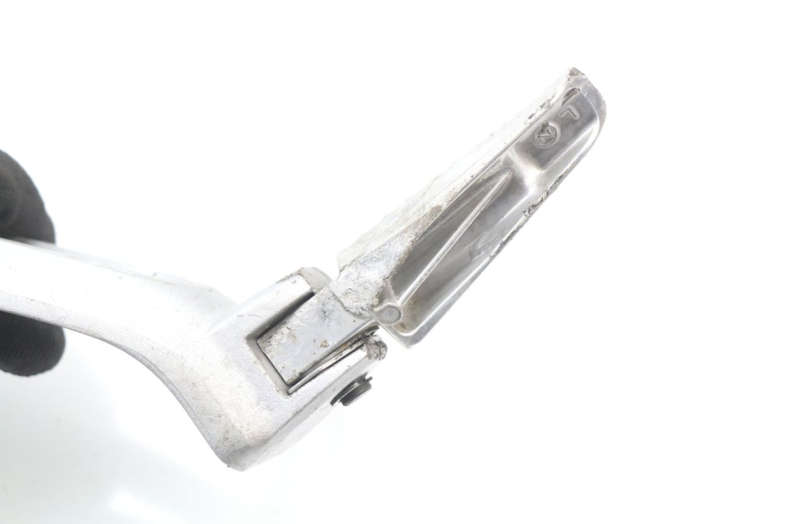 photo de PLAAT ACHTERSTE VOETSTEUN LINKS SUZUKI GSX-R GSXR 600 (2008 - 2010) - Detail van het onderdeel