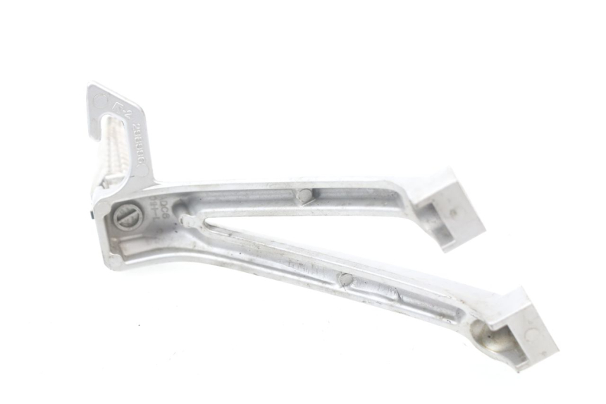 photo de PLAAT ACHTERSTE VOETSTEUN LINKS SUZUKI GSX-R GSXR 600 (2008 - 2010) - Bevestigingspunten