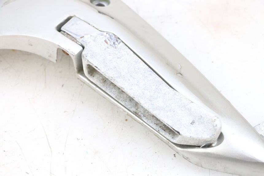 photo de Achterste linker voetsteunplaat JM MOTORS GTS 125 (2015 - 2019) - Kenmerkende details