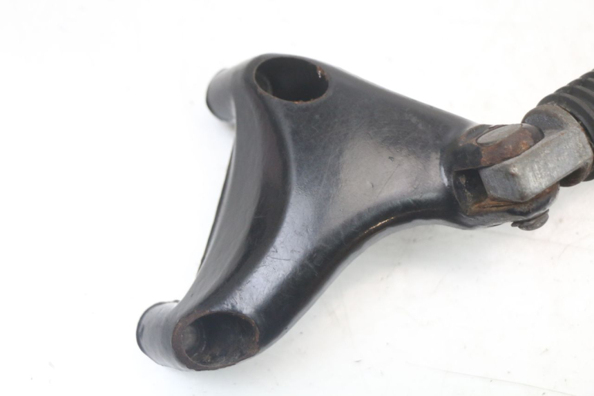 photo de PLAAT ACHTERSTE VOETSTEUN LINKS HARLEY DAVIDSON SPORTSTER XL CUSTOM 883 (1999 - 2006) - Detail van het onderdeel