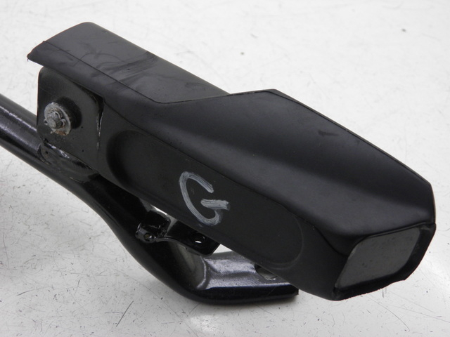 photo de PLAAT ACHTERSTE LINKER VOETSTEUNBEUGEL HONDA FES S-WING SWING ABS 125 (2007 - 2015) - Staat van het oppervlak