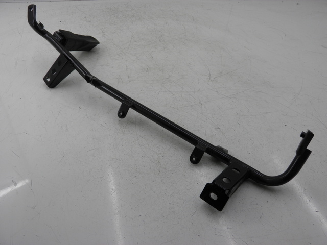 photo de PLAAT ACHTERSTE LINKER VOETSTEUNBEUGEL HONDA FES S-WING SWING ABS 125 (2007 - 2015) - Markeringen en referenties