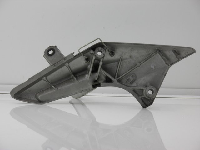 photo de PLAAT ACHTERSTE LINKER VOETSTEUNBEUGEL HONDA FJS SILVER WING ABS 600 (2004 - 2007) - Zoom op gebruiksstaat