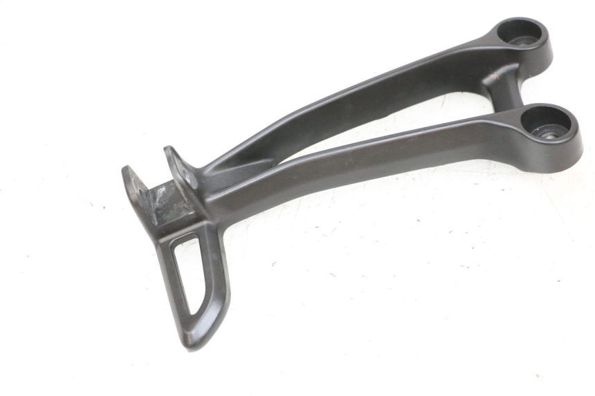 photo de PLAAT ACHTERSTE VOETSTEUN LINKS YAMAHA MT-07 MT07 ABS 700 (2018 - 2020) - Andere kijkhoek