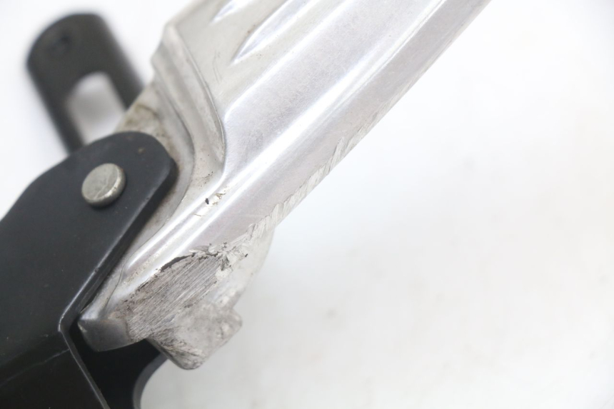 photo de PLAAT ACHTERSTE LINKER VOETSTEUNBEUGEL HONDA PCX (JF28) 125 (2009 - 2011) - Overzicht