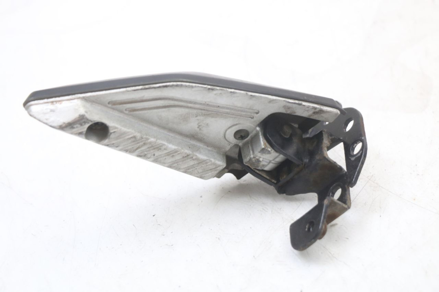 photo de PLAAT ACHTERSTE LINKER VOETSTEUNBEUGEL PEUGEOT BELVILLE 125 (2017 - 2021) - Overzicht