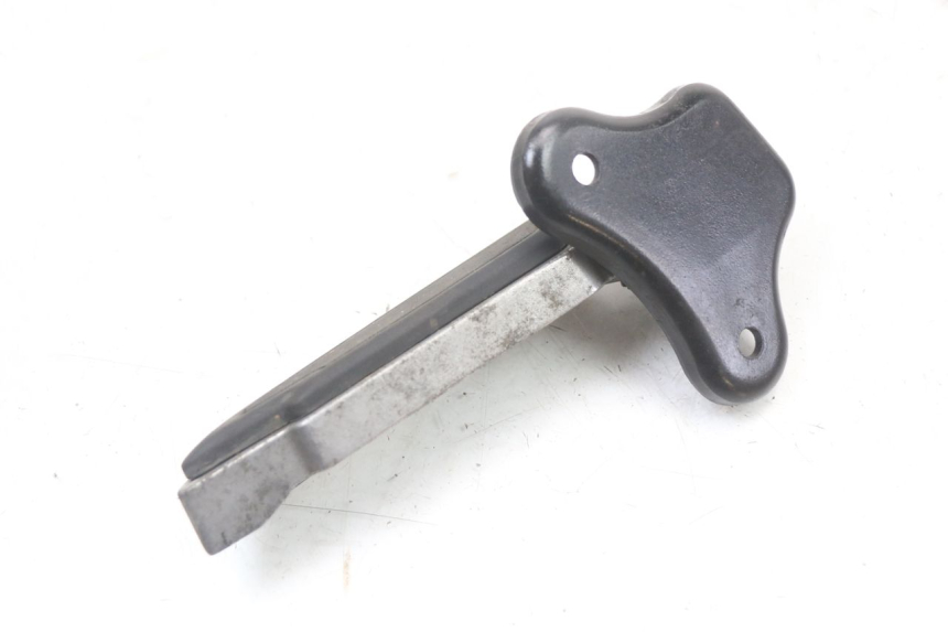 photo de Achterste linker voetsteunplaat PEUGEOT DJANGO 125 (2014 - 2017) - Andere kijkhoek