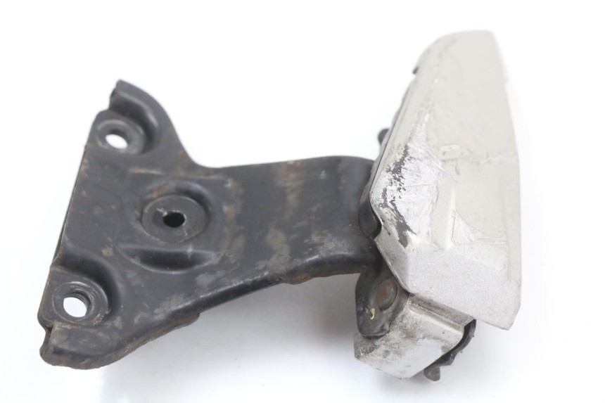 photo de PLAAT ACHTERSTE LINKER VOETSTEUNBEUGEL HONDA SH ABS 125 (2012 - 2017) - Detail van het onderdeel