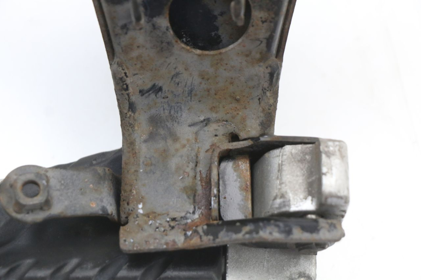 photo de PLAAT ACHTERSTE LINKER VOETSTEUNBEUGEL HONDA SH ABS 125 (2012 - 2017) - Bevestigingspunten