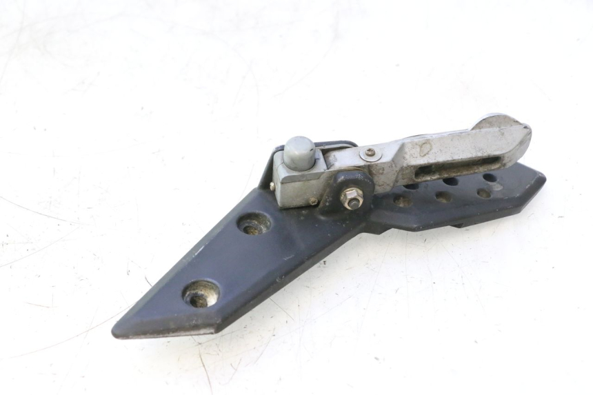 photo de ACHTERLINKER VOETSTEUNPLAAT KYMCO SUPER 8 2T 50 (2007 - 2013) - Bevestigingspunten