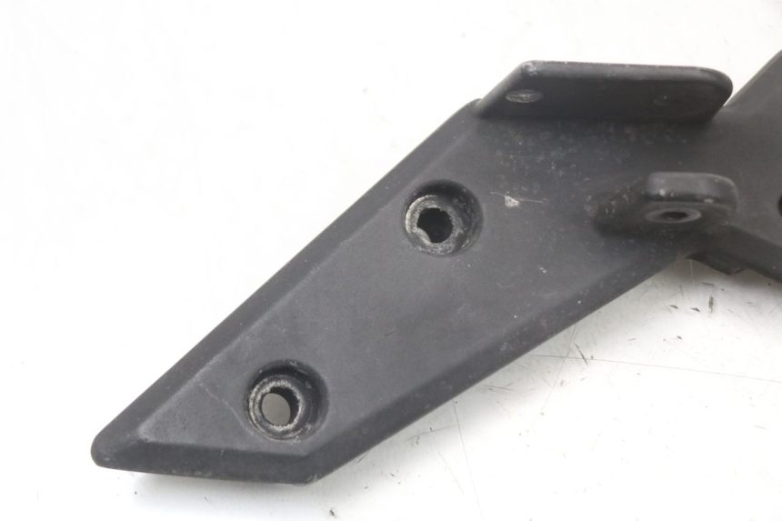 photo de Achterste linker voetsteunplaatje KYMCO SUPER 8 125 (2008 - 2015) - Detail van het onderdeel