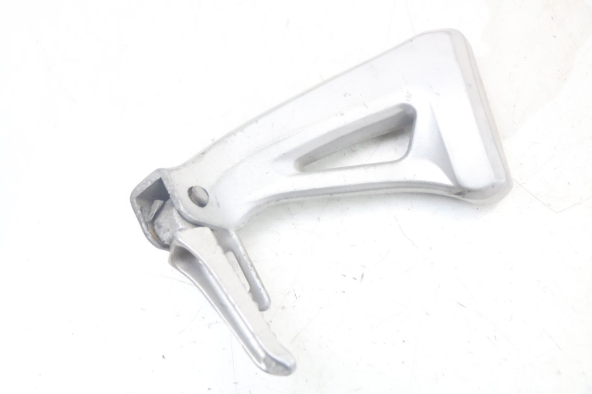 photo de PLAAT ACHTERSTE LINKER VOETSTEUNBEUGEL SUZUKI SV N 650 (1999 - 2002) - Andere kijkhoek