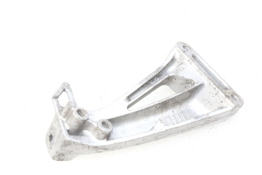 photo de Achterste linker voetsteunplaat SUZUKI SV S 650 (1999 - 2002) - Bevestigingspunten