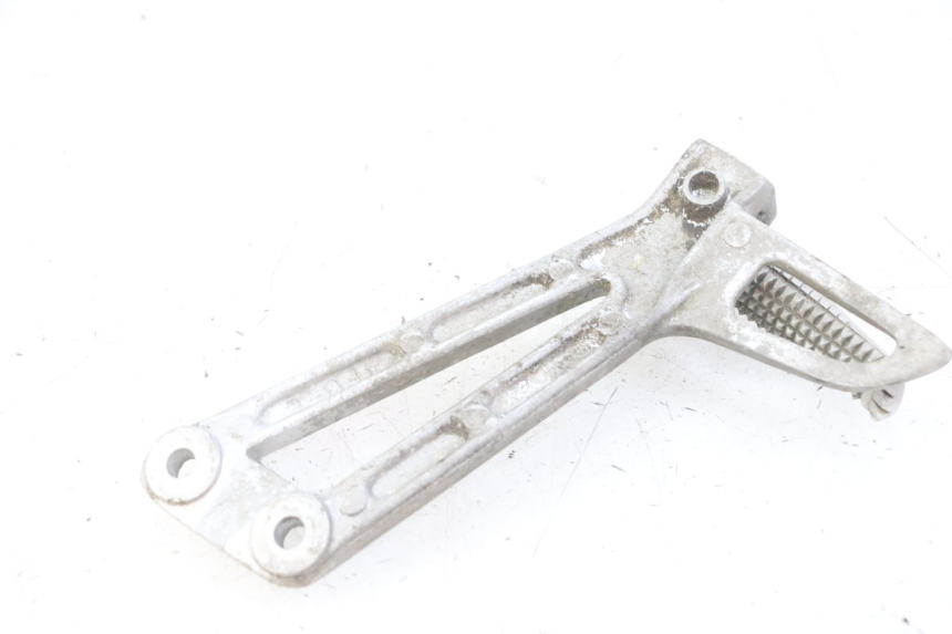 photo de PLAAT ACHTERSTE VOETSTEUN LINKS YAMAHA TDR DELTABOX 125 (1997 - 2003) - Zoom op gebruiksstaat