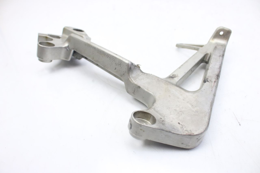 photo de PLAAT ACHTERSTE LINKER VOETSTEUNBEUGEL HONDA VFR FI RC46 800 (1998 - 2001) - Technische close-up