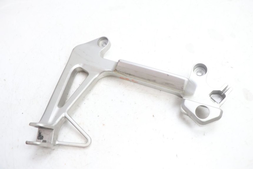 photo de PLAAT ACHTERSTE LINKER VOETSTEUNBEUGEL HONDA VFR FI RC46 800 (1998 - 2001) - Hoofdaanzicht