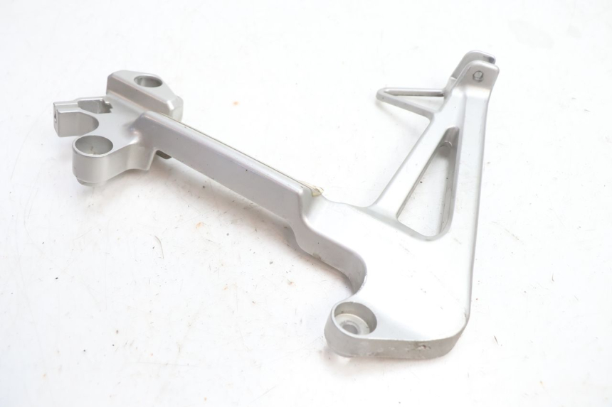 photo de PLAAT ACHTERSTE LINKER VOETSTEUNBEUGEL HONDA VFR FI RC46 800 (1998 - 2001) - Andere kijkhoek