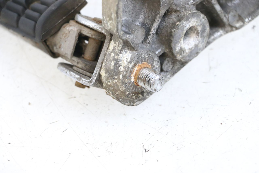 photo de PLAAT ACHTERSTE VOETSTEUN LINKS YAMAHA XJ F 900 (1983 - 1994) - Technische close-up