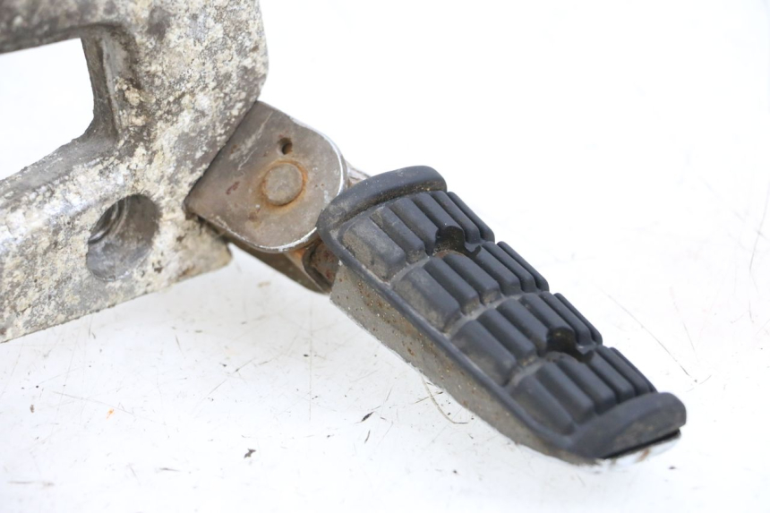 photo de PLAAT ACHTERSTE VOETSTEUN LINKS YAMAHA XJ F 900 (1983 - 1994) - Overzicht