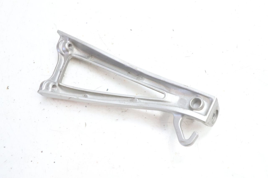 photo de ACHTERLINKS VOETSTEUNPLAAT YAMAHA YZF R6 600 (2008 - 2009) - Andere kijkhoek