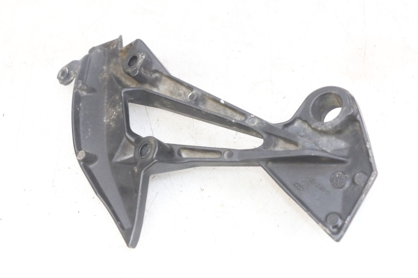 photo de PLAAT ACHTERSTE LINKER VOETSTEUNBEUGEL KAWASAKI Z 750 (2007 - 2013) - Zoom op gebruiksstaat