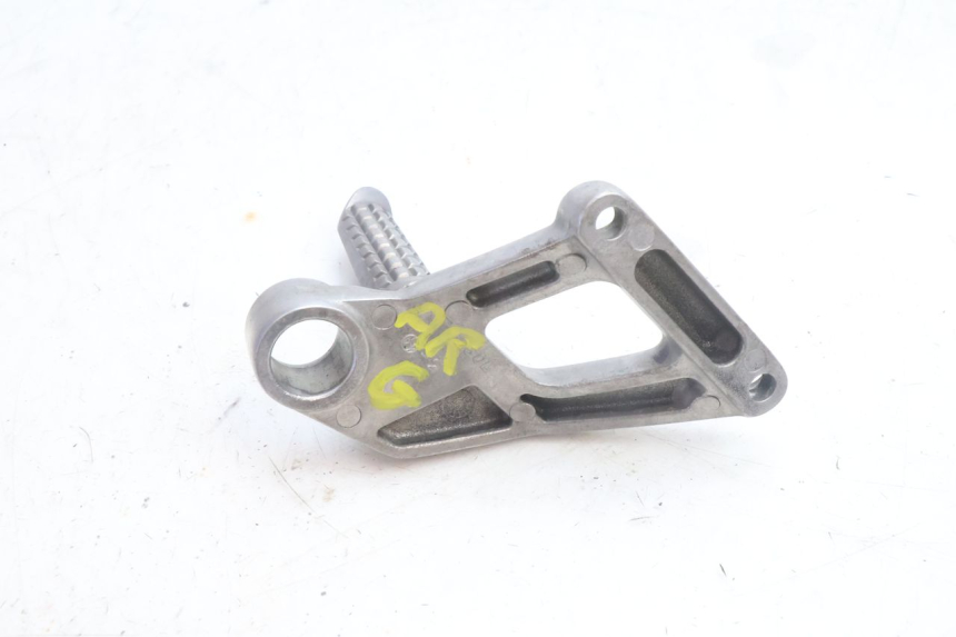 photo de PLAAT ACHTERSTE LINKER VOETSTEUNBEUGEL KAWASAKI ZZR 600 (1995 - 2004) - Technische close-up