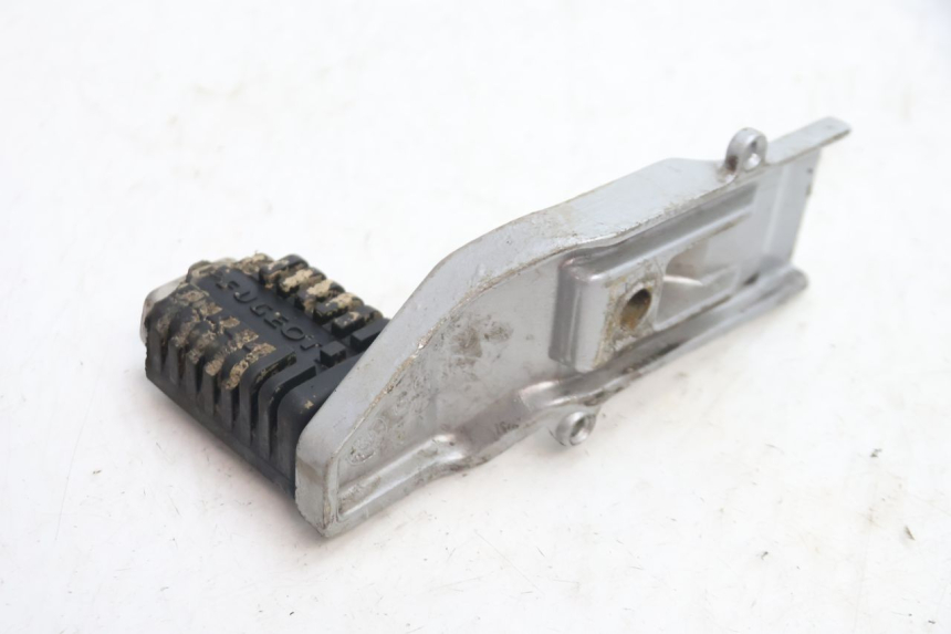 photo de VOETSTEUNPLAAT VOOR RECHTS PEUGEOT 103 SPX CLIP 50 (1989 - 1992) - Andere kijkhoek