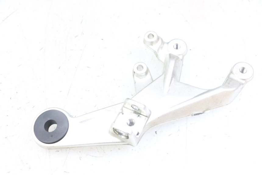 photo de VOETSTEUNPLAAT VOOR RECHTS VOORAN BMW S RR ABS S1000RR 1000 (2015 - 2018) - Hoofdaanzicht