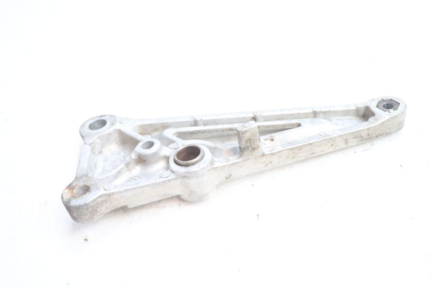 photo de VOETSTEUNPLAAT VOOR RECHTS HONDA CB TWO FIFTY 250 (1991 - 2002) - Technische close-up