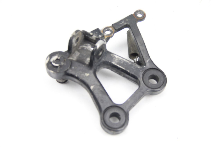 photo de VOETSTEUNPLAAT VOOR RECHTS VOORSTE HONDA CBR F SC21 1000 (1986 - 1992) - Zoom op gebruiksstaat