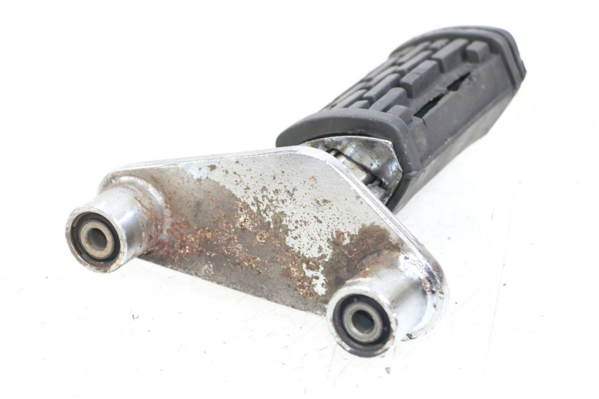 photo de VOETSTEUNPLAAT VOOR RECHTS VOORAN APRILIA CLASSIC 125 (1995 - 2001) - Andere kijkhoek