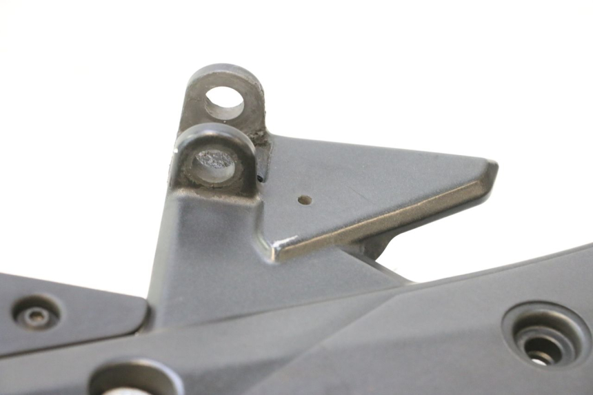 photo de RECHTE VOETSTEUNPLAAT VOORZIJDE RECHTS KAWASAKI ER-6 ER6 F ABS 650 (2012 - 2016) - Andere kijkhoek