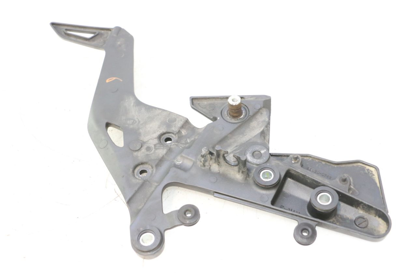 photo de RECHTE VOETSTEUNPLAAT VOORZIJDE RECHTS KAWASAKI ER-6 ER6 F ABS 650 (2012 - 2016) - Bevestigingspunten