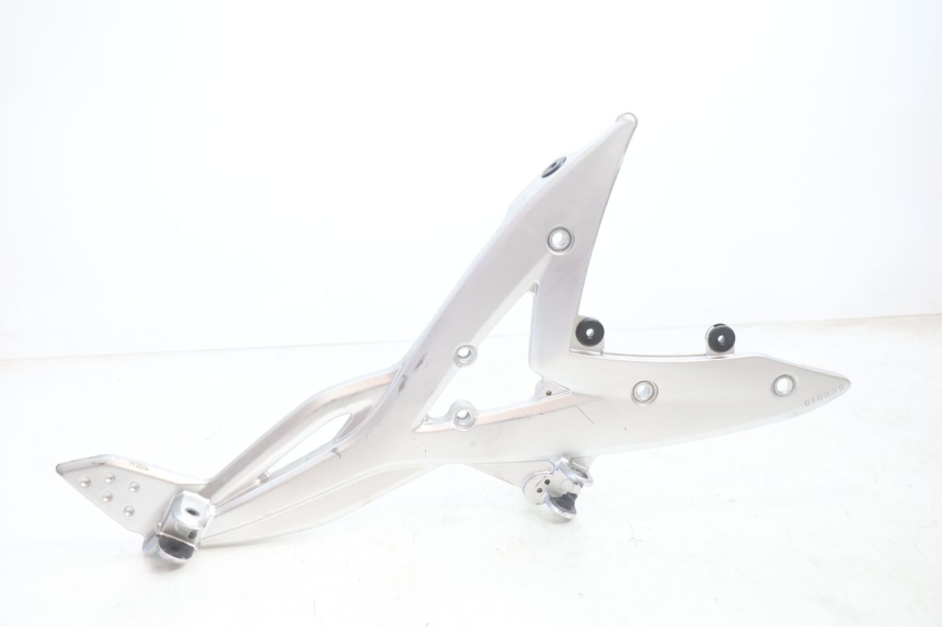 photo de VOETSTEUNPLAAT VOOR RECHTS KAWASAKI ER-6 ER6 N 650 (2005 - 2009) - Hoofdaanzicht