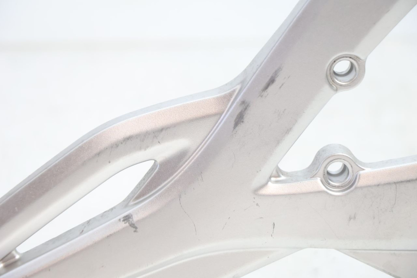 photo de VOETSTEUNPLAAT VOOR RECHTS KAWASAKI ER-6 ER6 N 650 (2005 - 2009) - Technische close-up