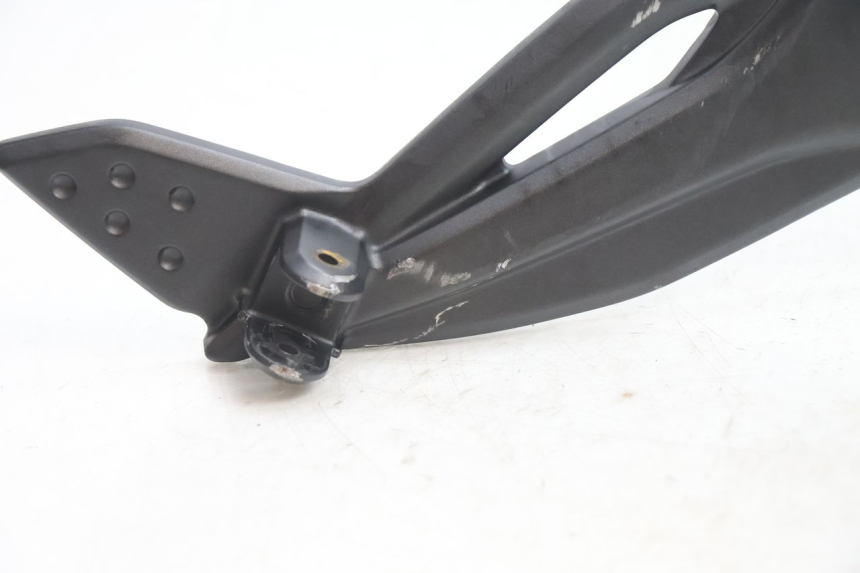 photo de VOETSTEUNPLAAT VOOR RECHTS KAWASAKI ER-6 ER6 N 650 (2005 - 2009) - Detail van het onderdeel