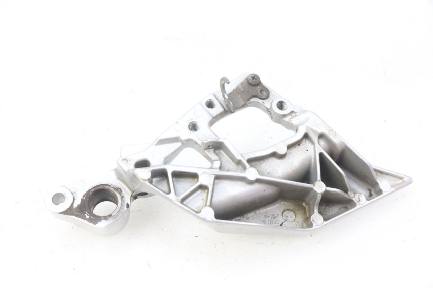 photo de VOETSTEUNPLAAT VOOR RECHTS VOORAN YAMAHA FJR ABS 1300 (2016 - 2020) - Zoom op gebruiksstaat