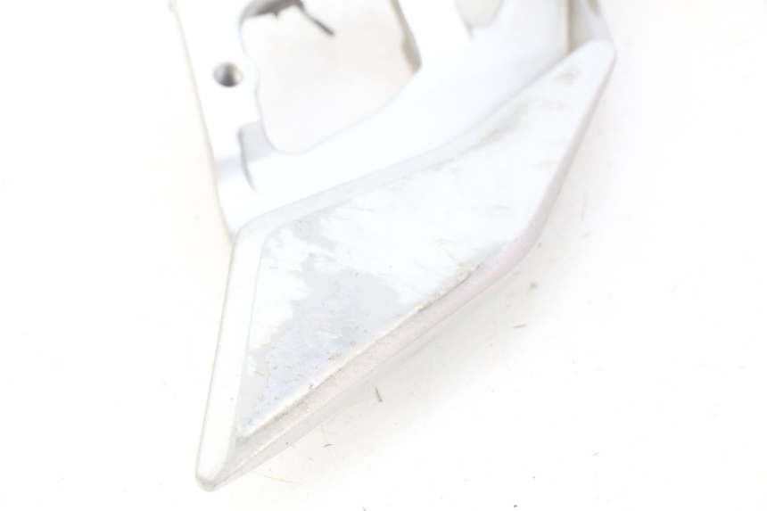 photo de VOETSTEUNPLAAT VOOR RECHTS VOORAN YAMAHA FJR ABS 1300 (2016 - 2020) - Technische close-up