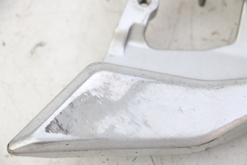 photo de VOETSTEUNPLAAT VOOR RECHTS VOORAN YAMAHA FJR ABS 1300 (2016 - 2020) - Detail van het onderdeel