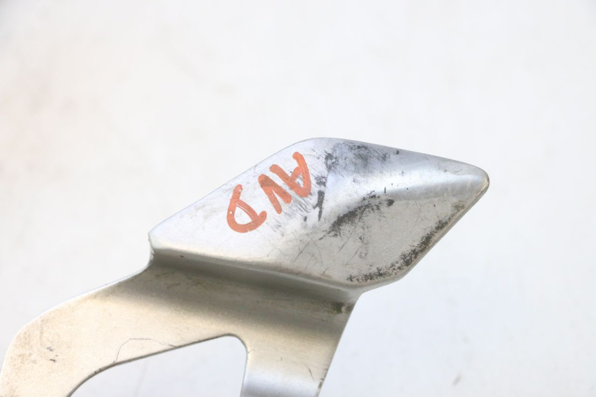 photo de VOETSTEUNPLAAT VOOR RECHTS YAMAHA FJR 1300 (2001 - 2005) - Andere kijkhoek