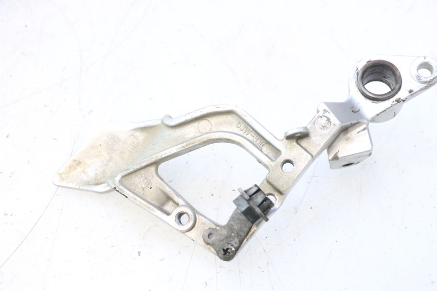 photo de VOETSTEUNPLAAT VOOR RECHTS YAMAHA FJR 1300 (2001 - 2005) - Overzicht